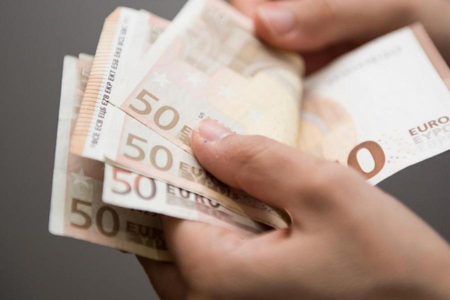 Bis zu 200 Euro aufs Konto: Geldbonus jetzt mit Antrag möglich